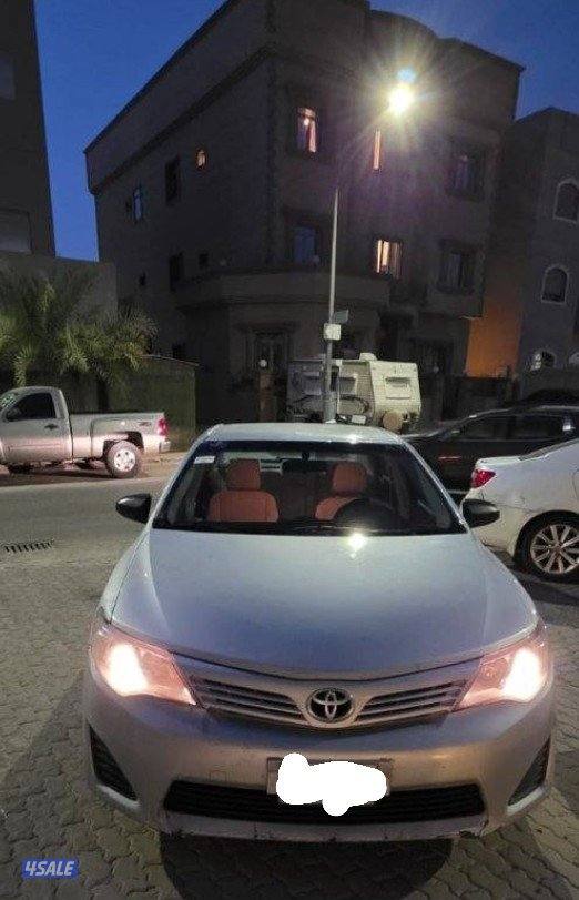 للبيع كامري 2014  GL0