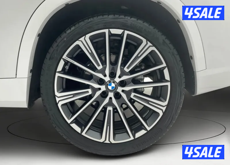 BMW X1 xDrive 20i M Sport Pack6
