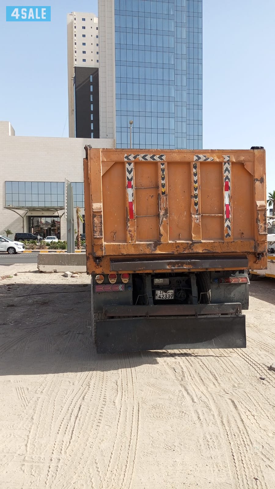 موديل 2000.  حجمه 26/43شرط الفحص قير مكينه شاصي والبدي قدامك مطلوب فيه 10الف1