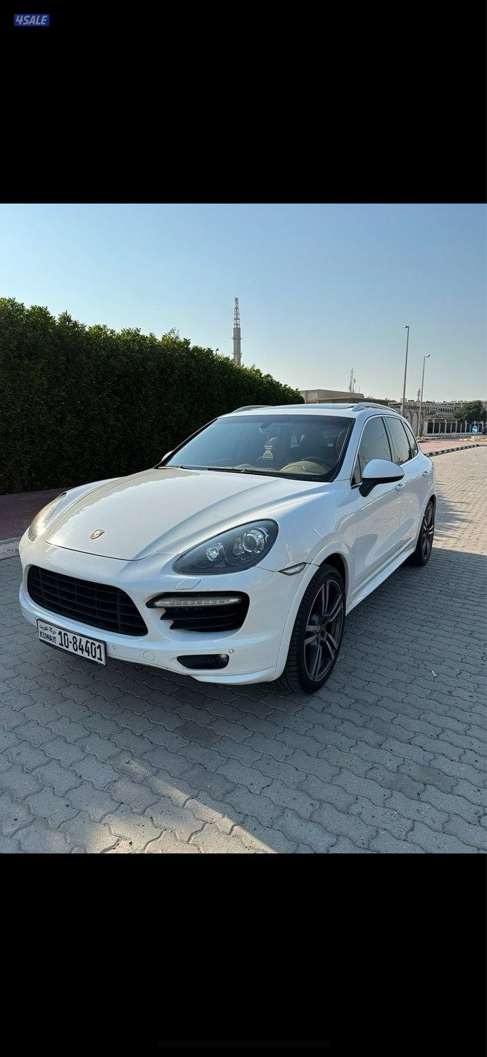 بورش كايين S موديل ٢٠١٢ صبغ وكالةً بحالة ممتازة0