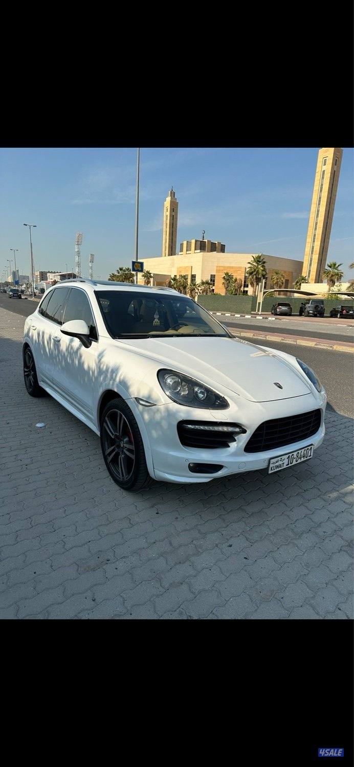 بورش كايين S موديل ٢٠١٢ صبغ وكالةً بحالة ممتازة4