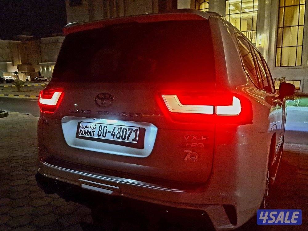 Toyota land cruiser VXR 202412