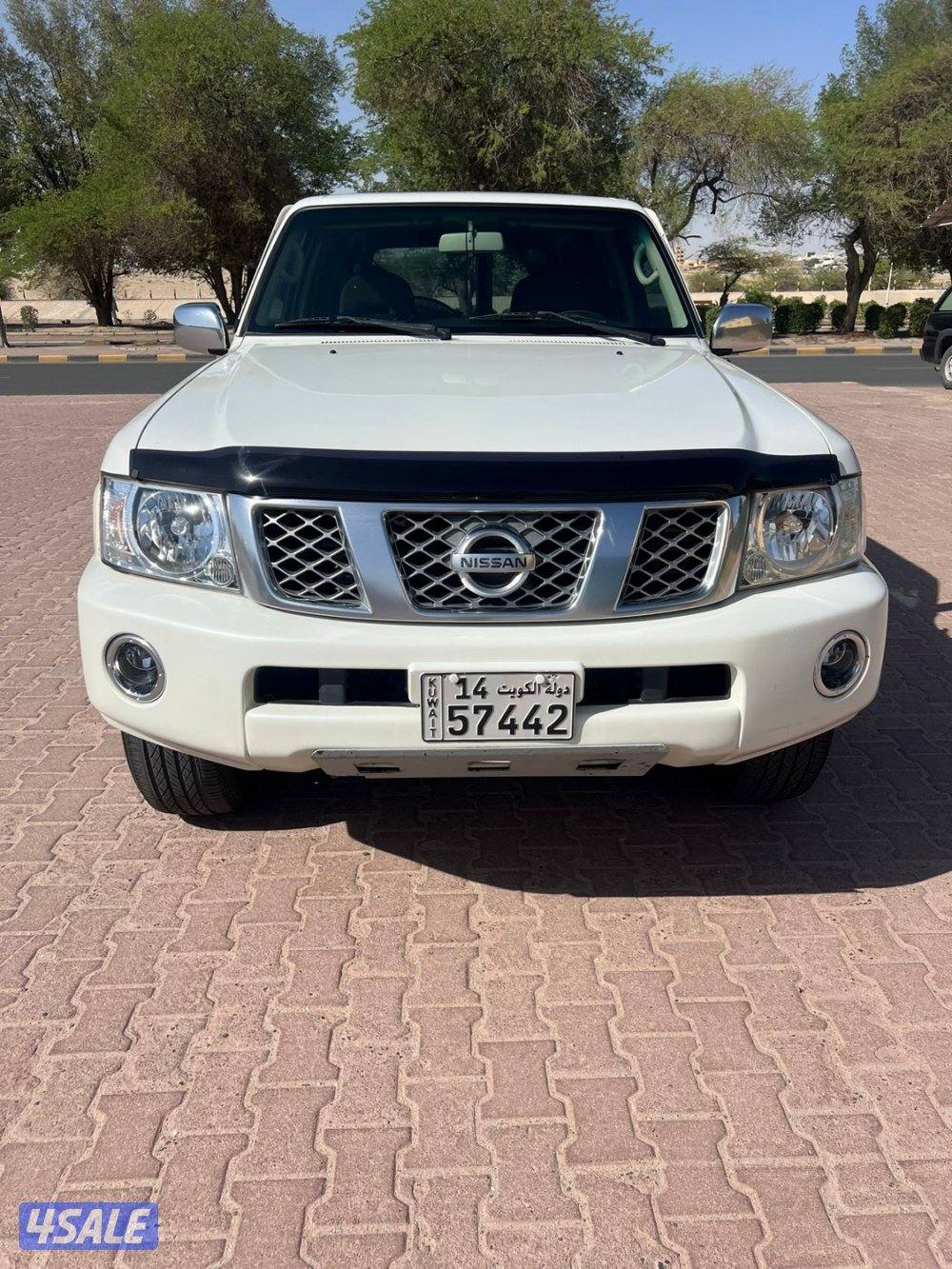 للبيع جيب نيسان فتك بحاله ممتازه فتحه الموتر فل اوبشن6