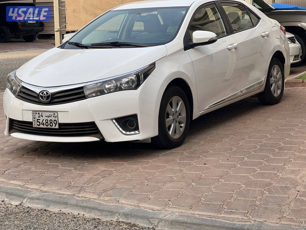 قمة في النظافة عداد 106 الف تويوتا كورولا الساير XLi المكينة الكبيرة0