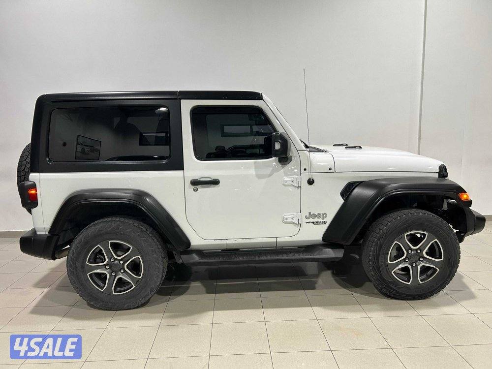 Jeep Wrangler Sport0
