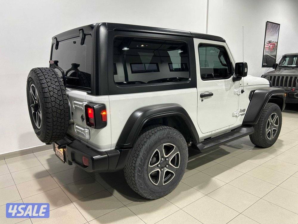 Jeep Wrangler Sport3