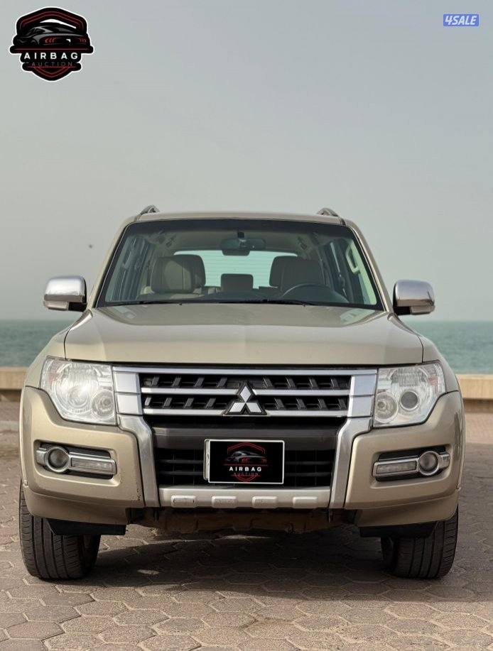 باجيرو موديل 2020 
عداد 120 الف 
ماكينه كبيره 3.8 سى سى3