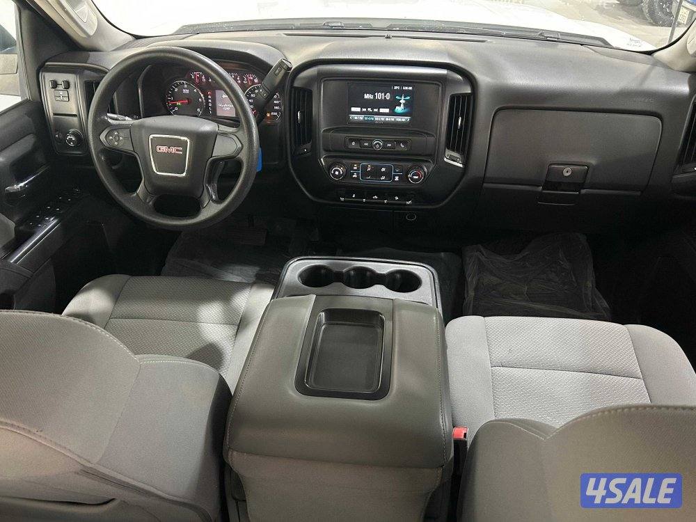GMC Sierra 2500HD Crew Cab7