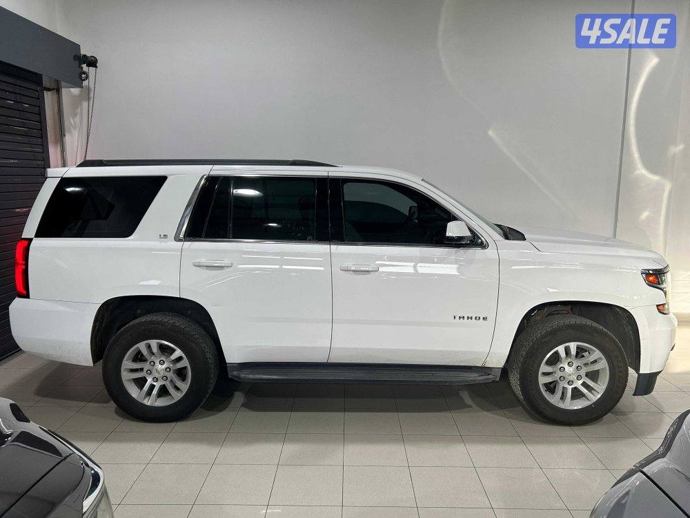 Chevrolet Tahoe LS (2015)0