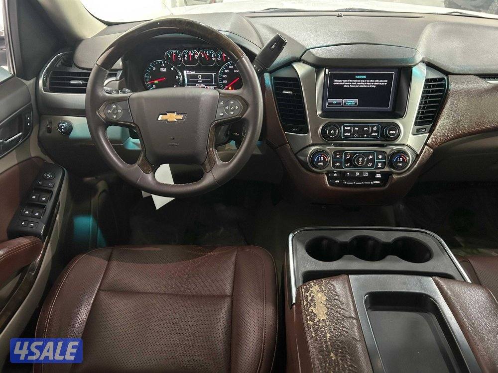 Chevrolet Tahoe LS (2015)6