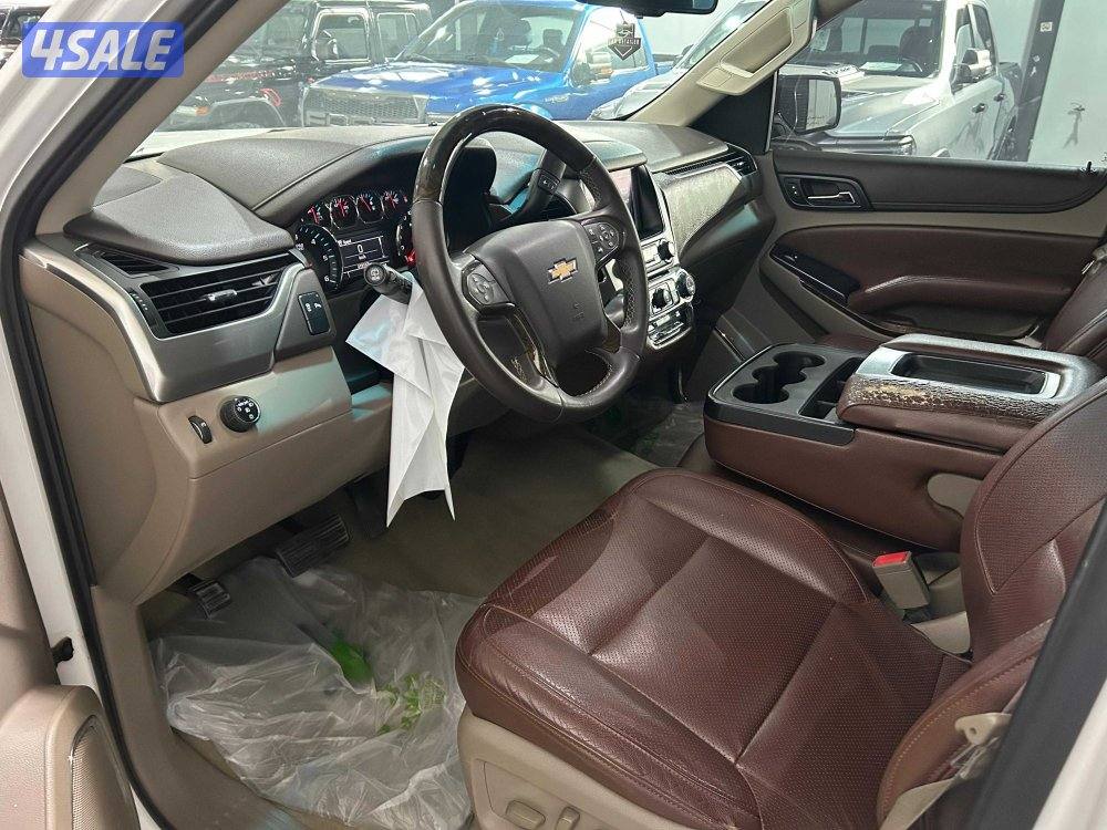 Chevrolet Tahoe LS (2015)7