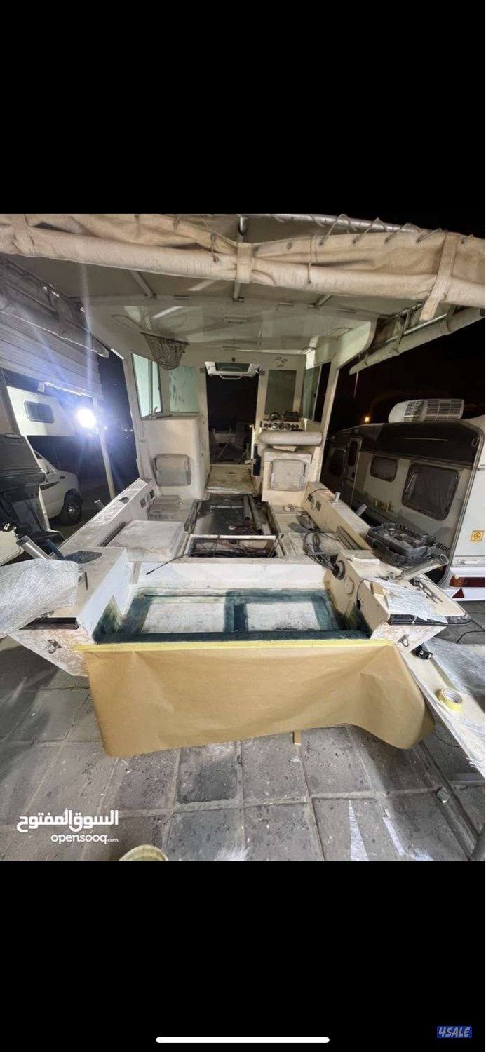 ورشه كويت وورك شوب لصيانه القوارب اعمال الفيبر جلاس و صبغ النو3