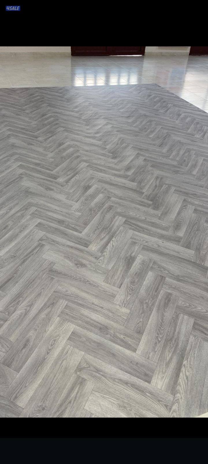 يوجد لدينا جميع انواع السجاد الساده والمشجر باركيه بلاستك قطع جاهزا9