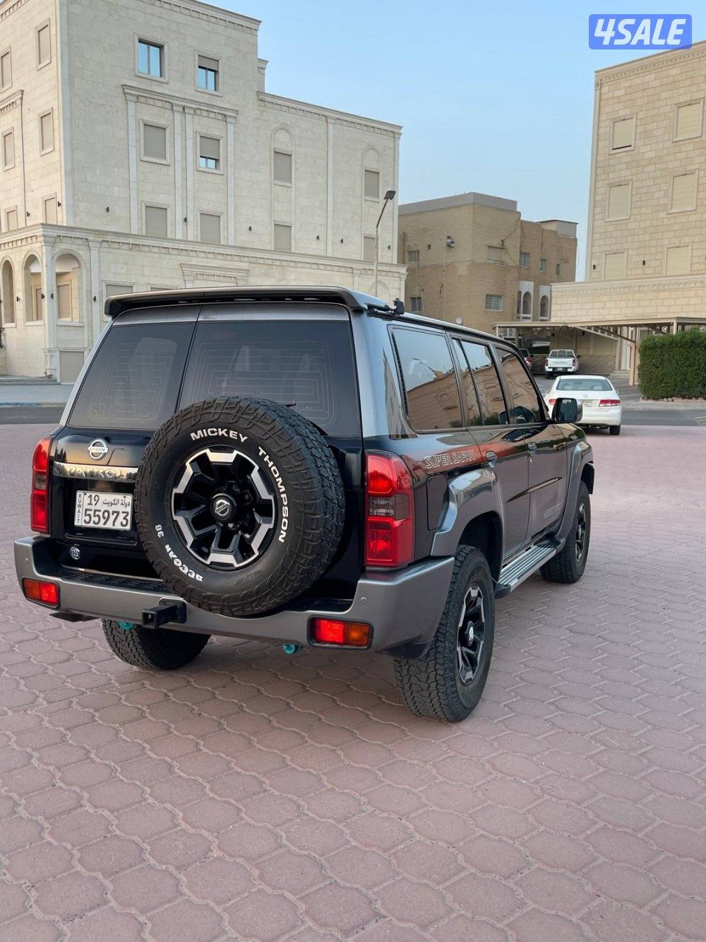 للبيع سوبر سفاري 2021 وارد الكويت سيرفيس وكاله6