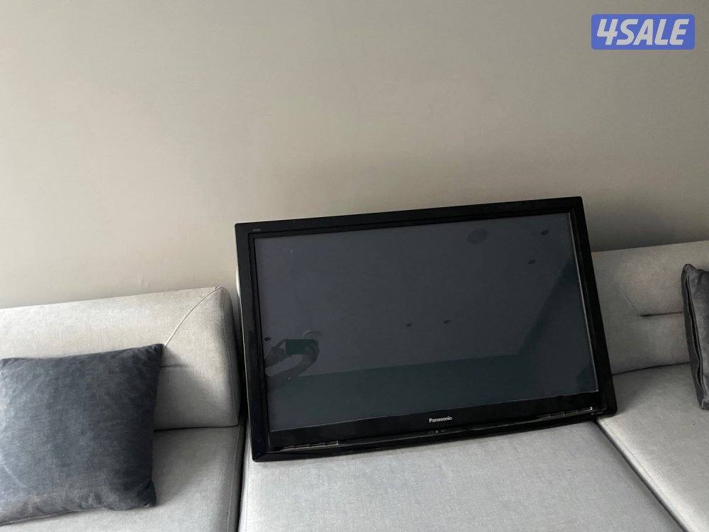 للبيع تلفزيون ماركة باناسونيك 45 بوصه انش بحالة جيدة1