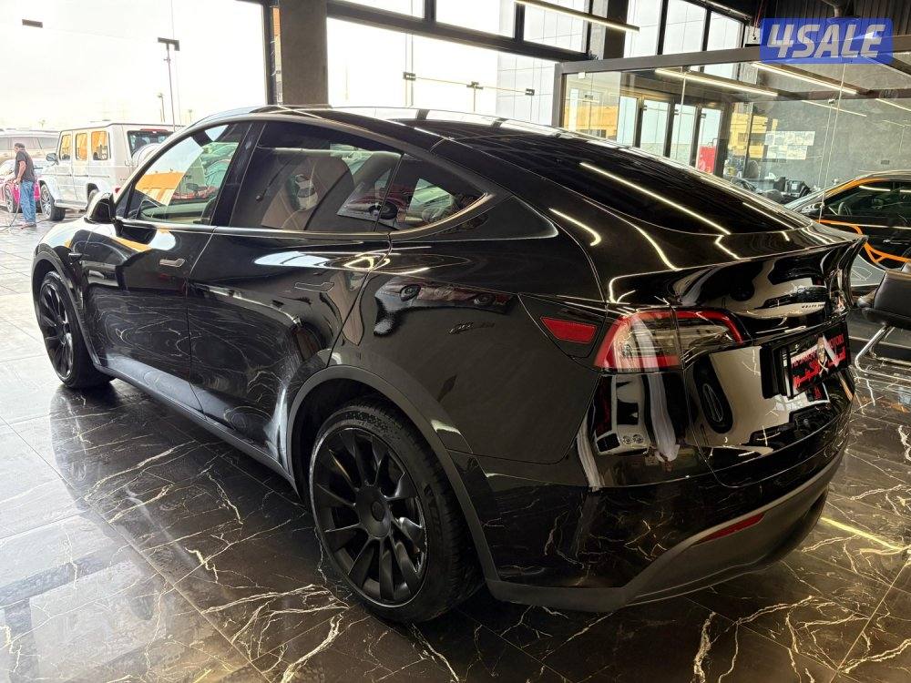 تسلا MODEL Y5