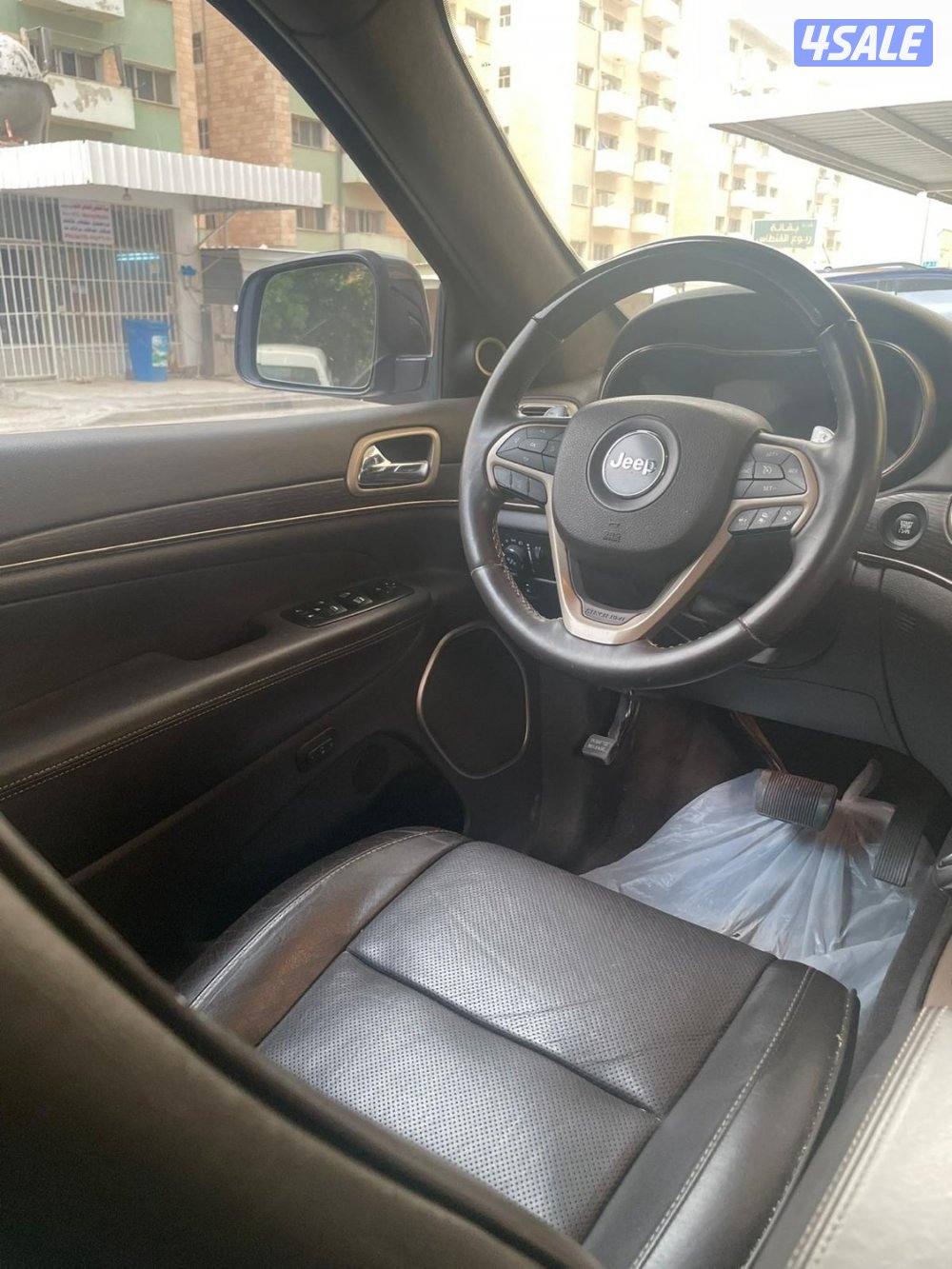 جراند شيروكي Summit – ممشى 88 ألف كيلو بيعة سريعة - نظيف5