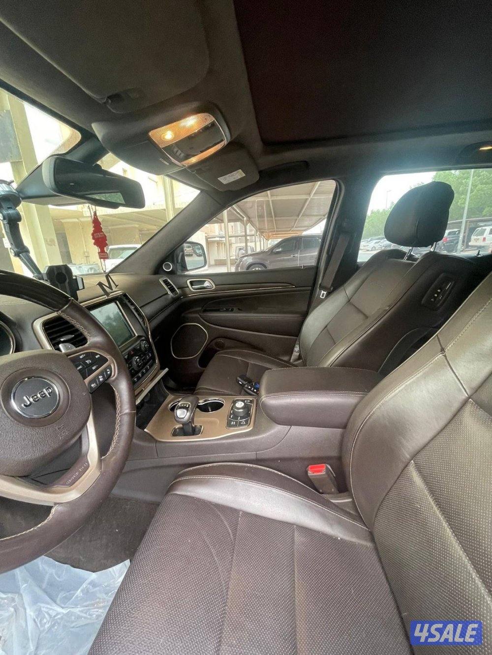 جراند شيروكي Summit – ممشى 88 ألف كيلو بيعة سريعة - نظيف6