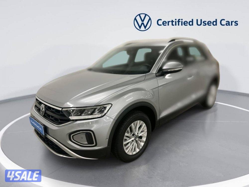 volkswagen T-Roc1