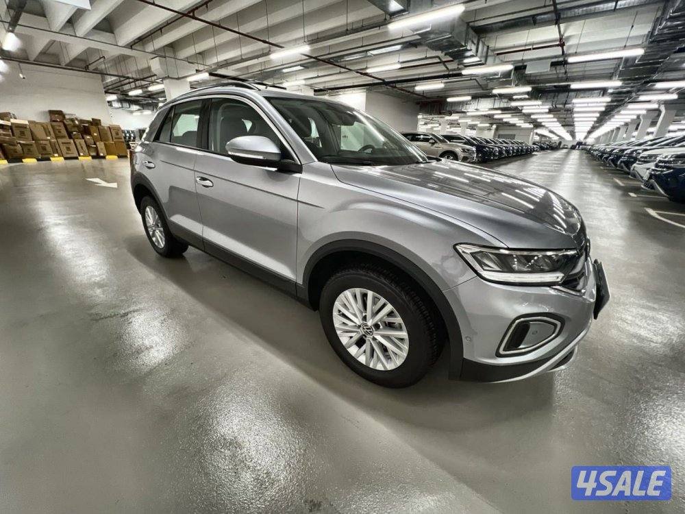 volkswagen T-Roc7