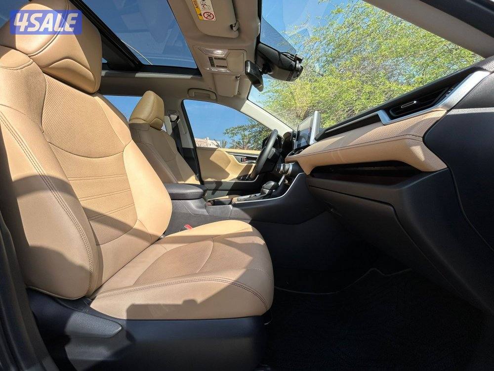 تويوتا RAV 4 
4WD
أعلى فئة "مودليستا"7