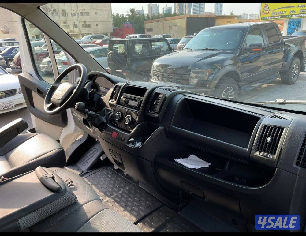 بيجو…مجهزه تجهيز مطعم متنقل…موديل …201610