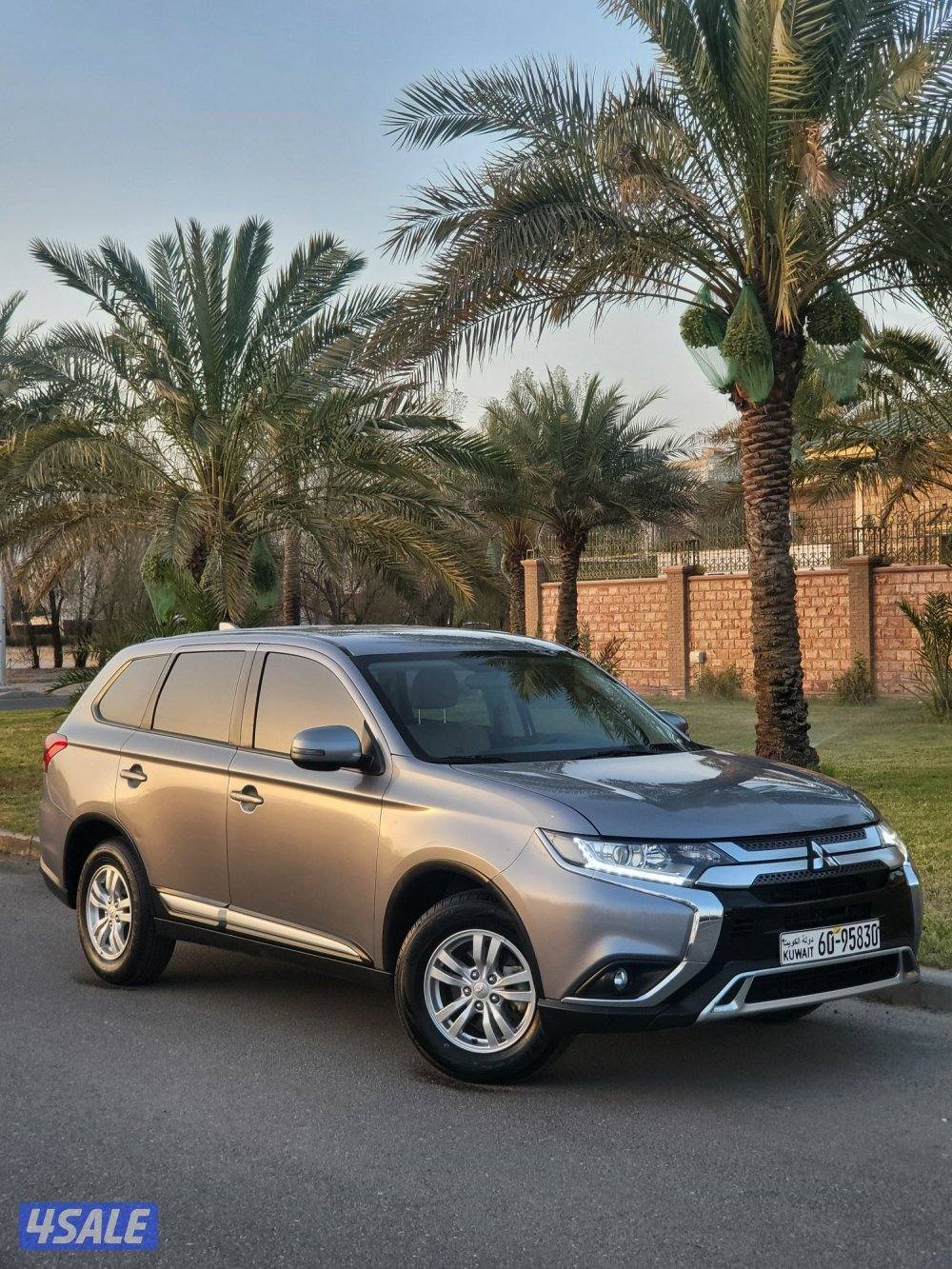 أوتلاندر 2022 صبغ وكالة عداد 80 ألف بحالة ممتازة0