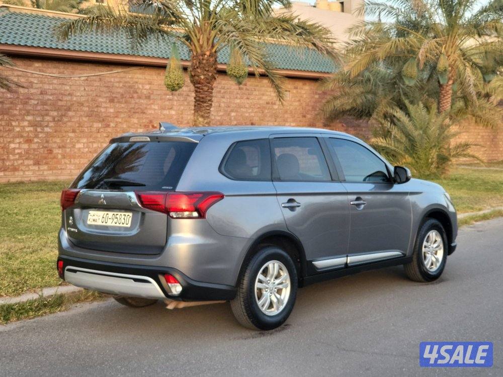 أوتلاندر 2022 صبغ وكالة عداد 80 ألف بحالة ممتازة4