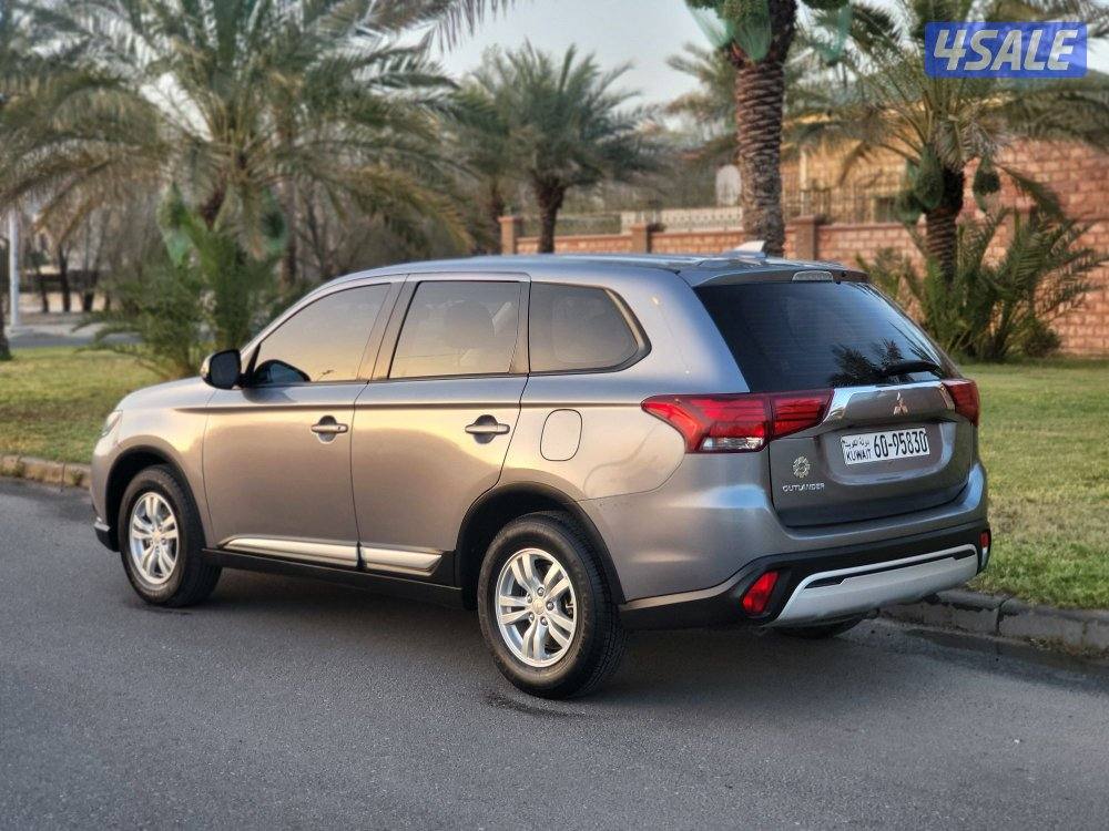 أوتلاندر 2022 صبغ وكالة عداد 80 ألف بحالة ممتازة8