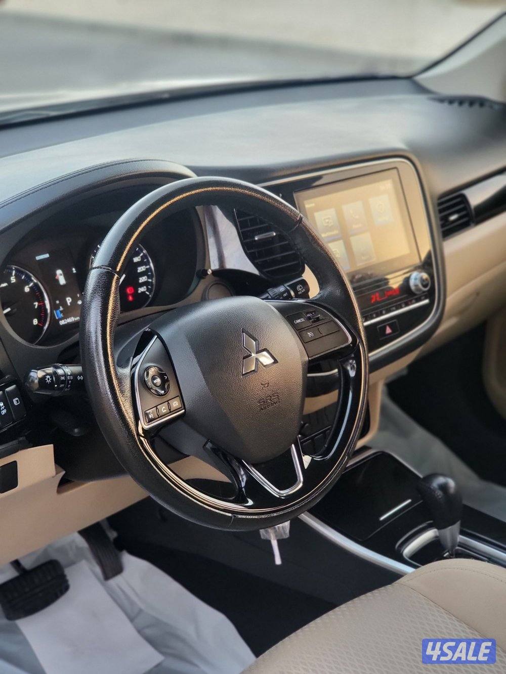 أوتلاندر 2022 صبغ وكالة عداد 80 ألف بحالة ممتازة13