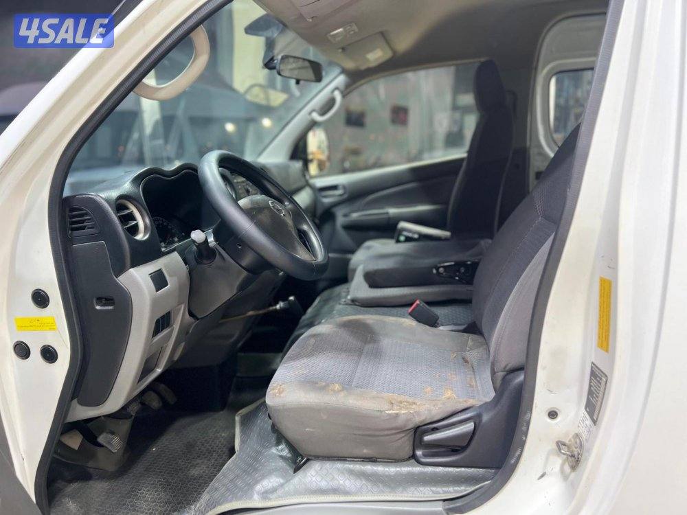 نيسان اورفان موديل 2014 ماشي 297 الف بحالة فوق الممتازه4