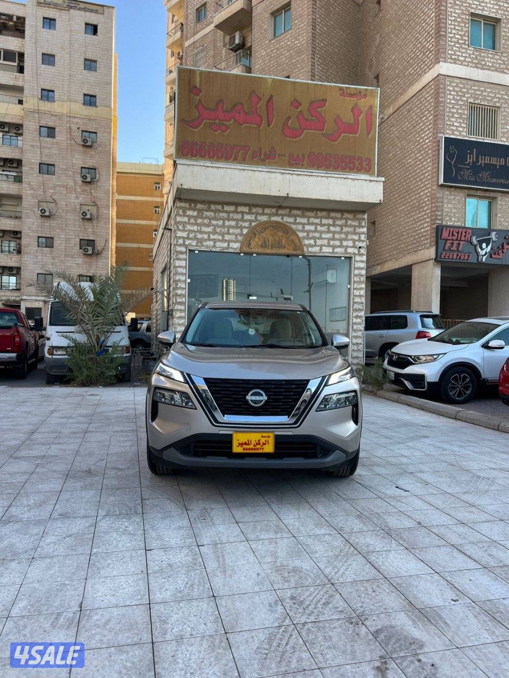 اكس تريل 2023 بحالة الوكاله ماشي 130 الف صبغ الوكاله شرط الفحص0