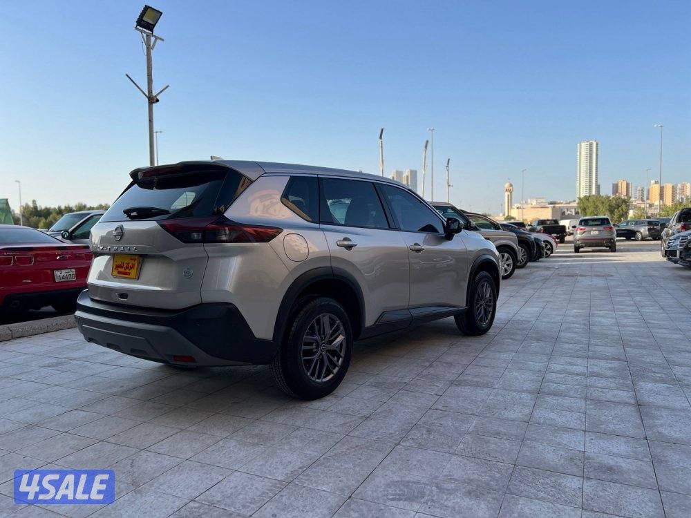 اكس تريل 2023 بحالة الوكاله ماشي 130 الف صبغ الوكاله شرط الفحص5