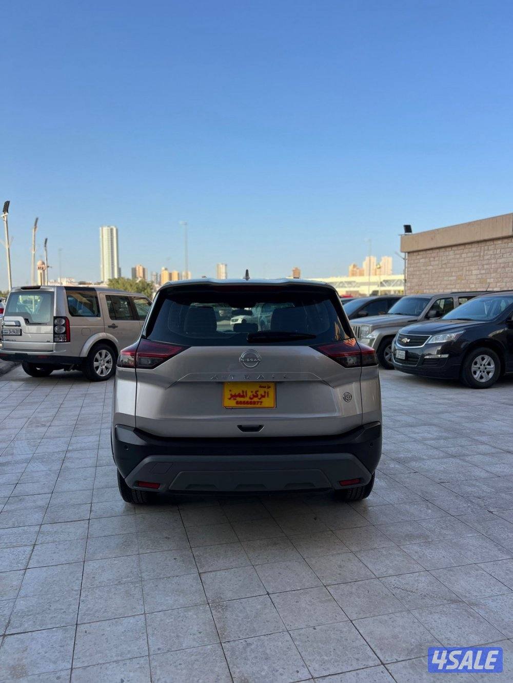 اكس تريل 2023 بحالة الوكاله ماشي 130 الف صبغ الوكاله شرط الفحص6