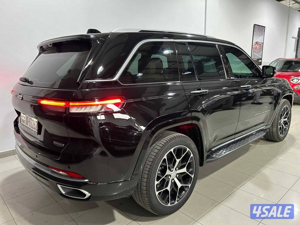 Jeep Grand Cherokee Summit Reserve2
