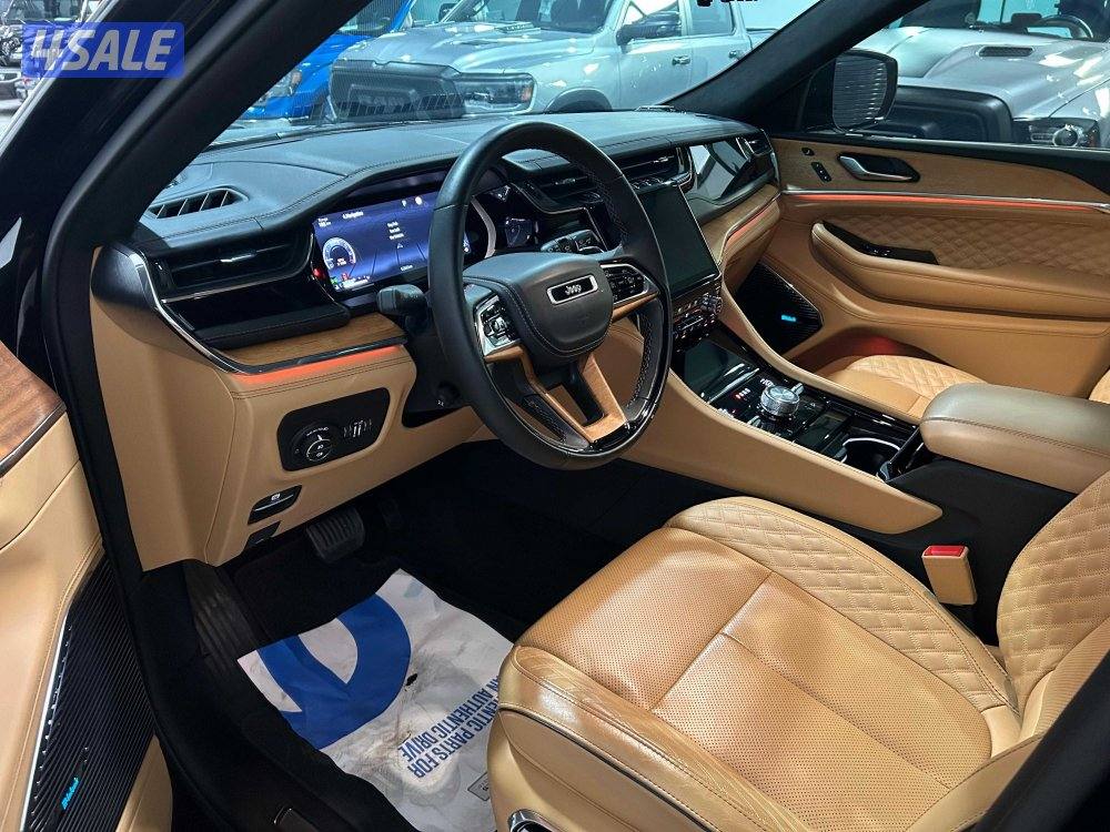 Jeep Grand Cherokee Summit Reserve8