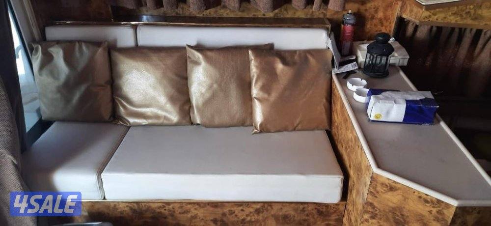 للبيع سي ري مني يخت امريك 31 قدم موديل 1991مكاين 300+300 ميركوري 20145