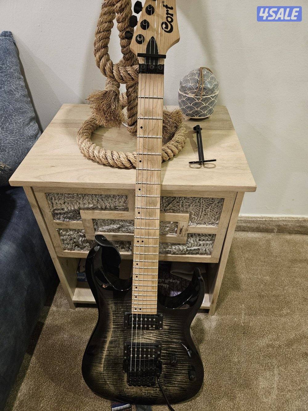 جيتار كهربائي cort 3002