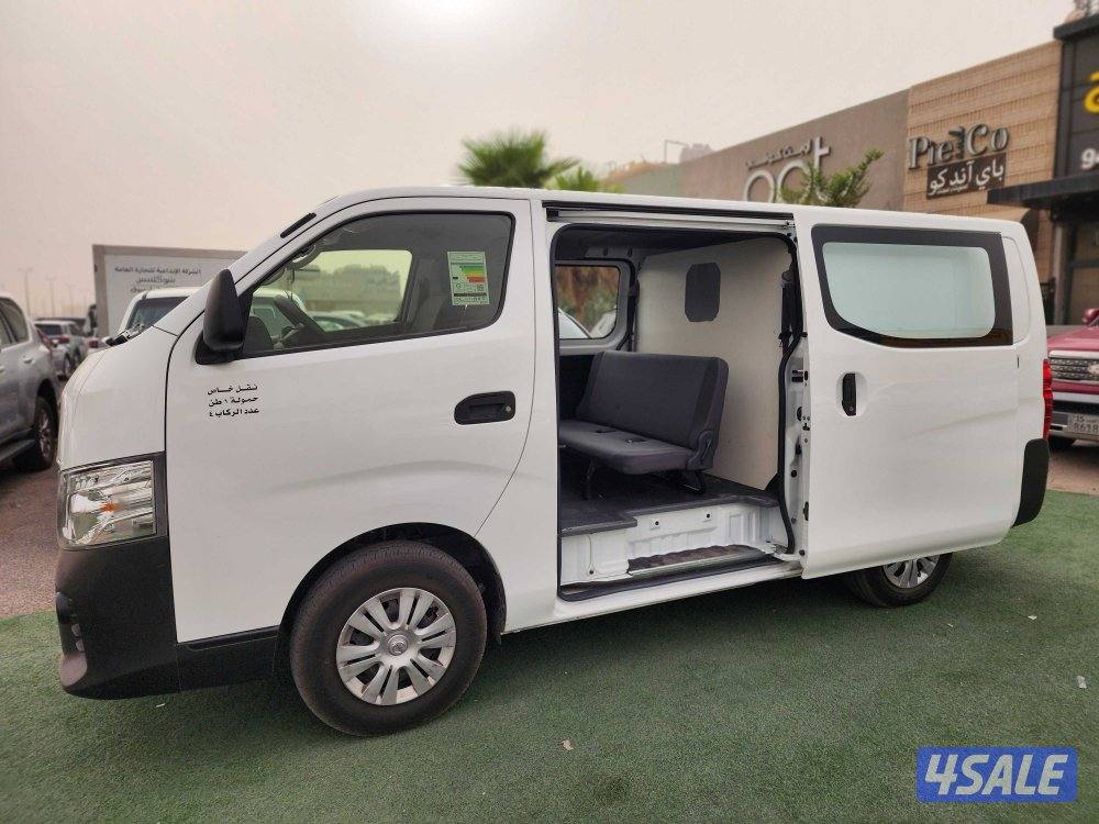 باص نيسان أورفان نصف مقفل أوتوماتيك موديل 2022 عداد 70 ألف شرط الفحص4