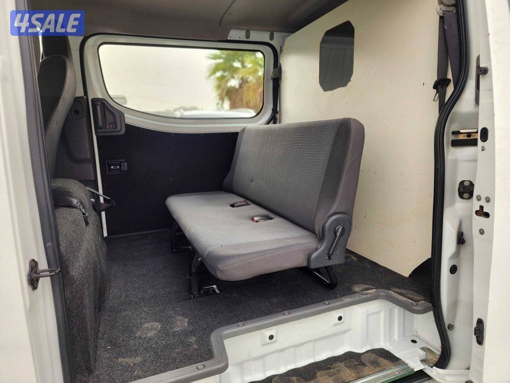 باص نيسان أورفان نصف مقفل أوتوماتيك موديل 2022 عداد 70 ألف شرط الفحص9