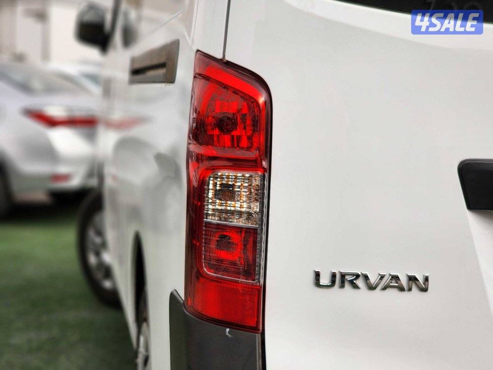 باص نيسان أورفان نصف مقفل أوتوماتيك موديل 2022 عداد 70 ألف شرط الفحص15