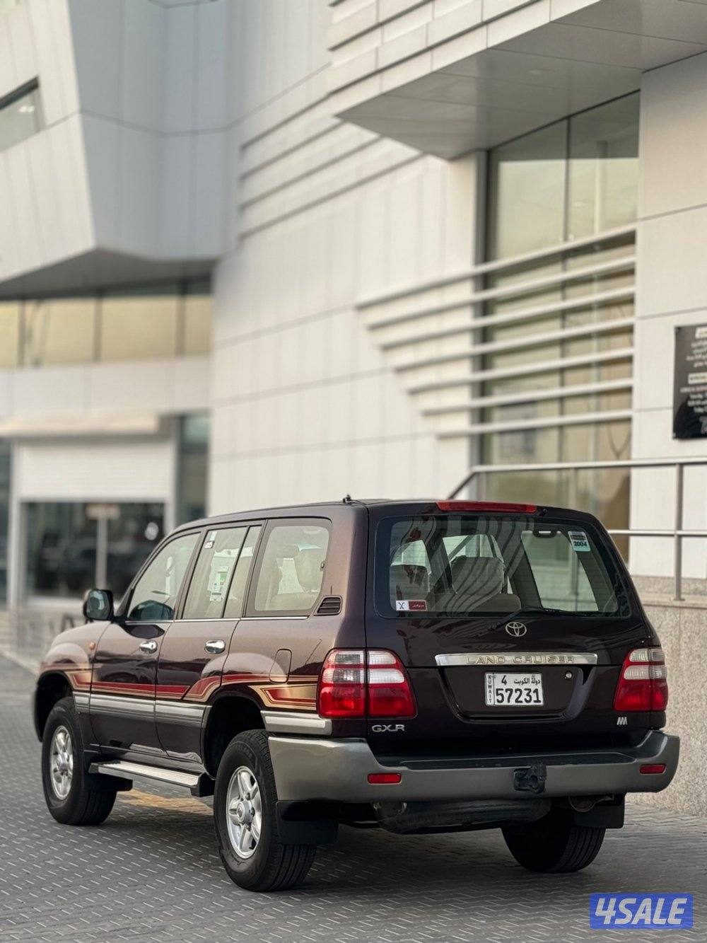 للبيع لاند كروزر جير عادي موديل 20041