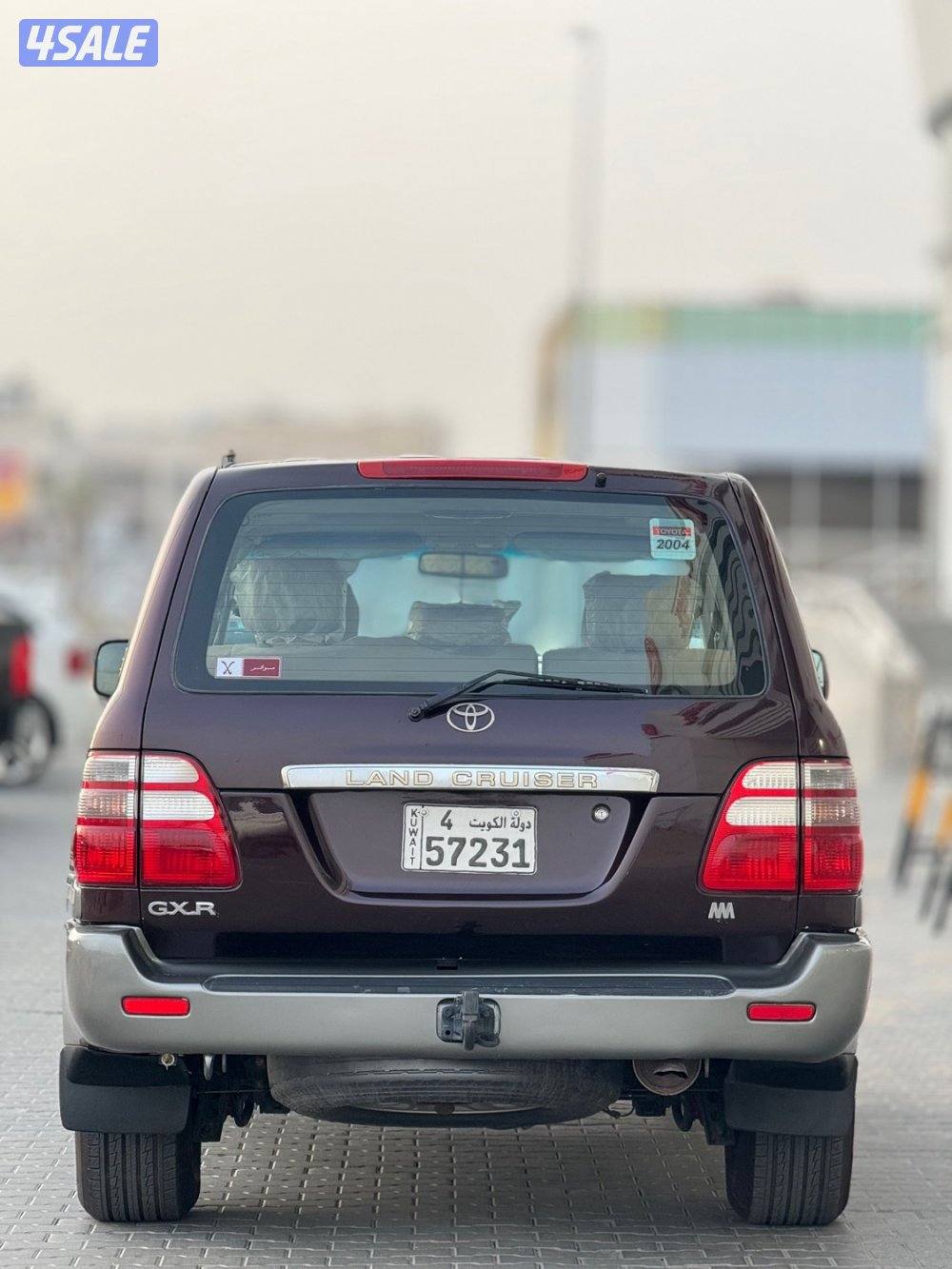 للبيع لاند كروزر جير عادي موديل 20042