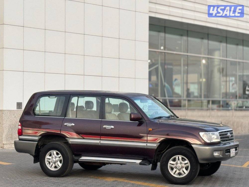 للبيع لاند كروزر جير عادي موديل 20044