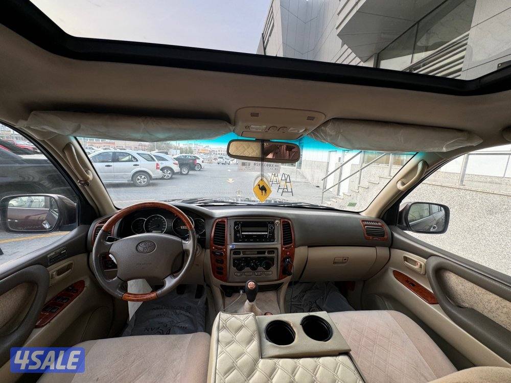 للبيع لاند كروزر جير عادي موديل 20046