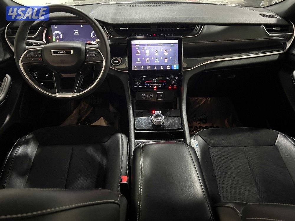 70/50298 Jeep Grand Cherokee Altitude 20236