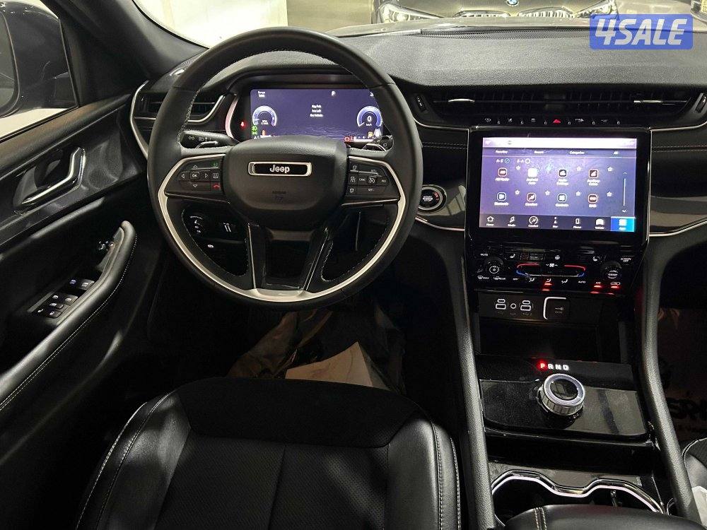 70/50298 Jeep Grand Cherokee Altitude 20238