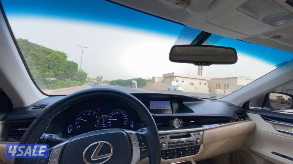 للبيع لكزس ES الدرجه الثانيه8