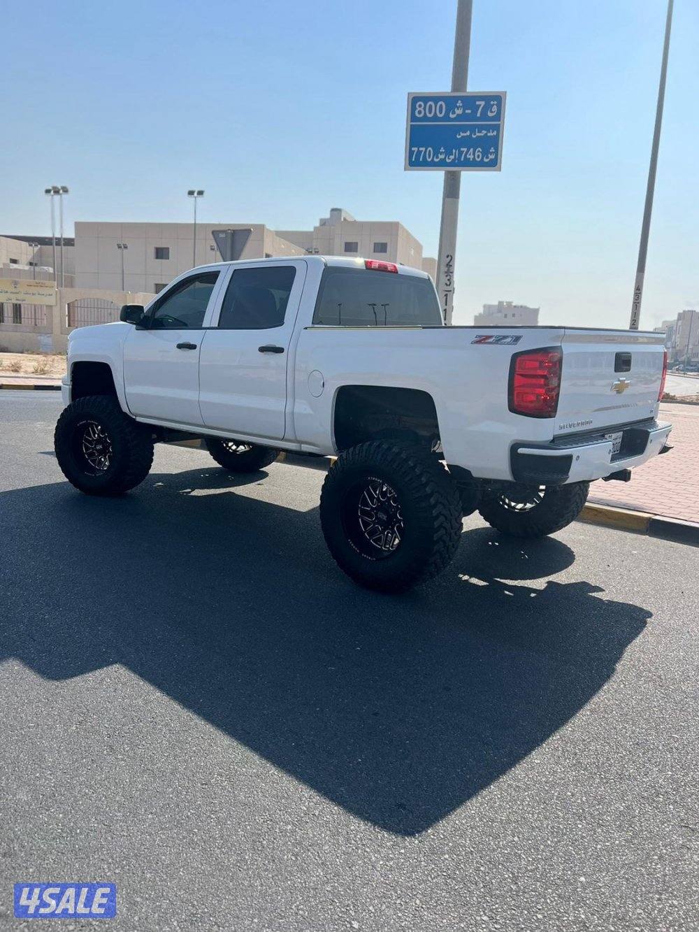 للبيع سلفرادو Z713