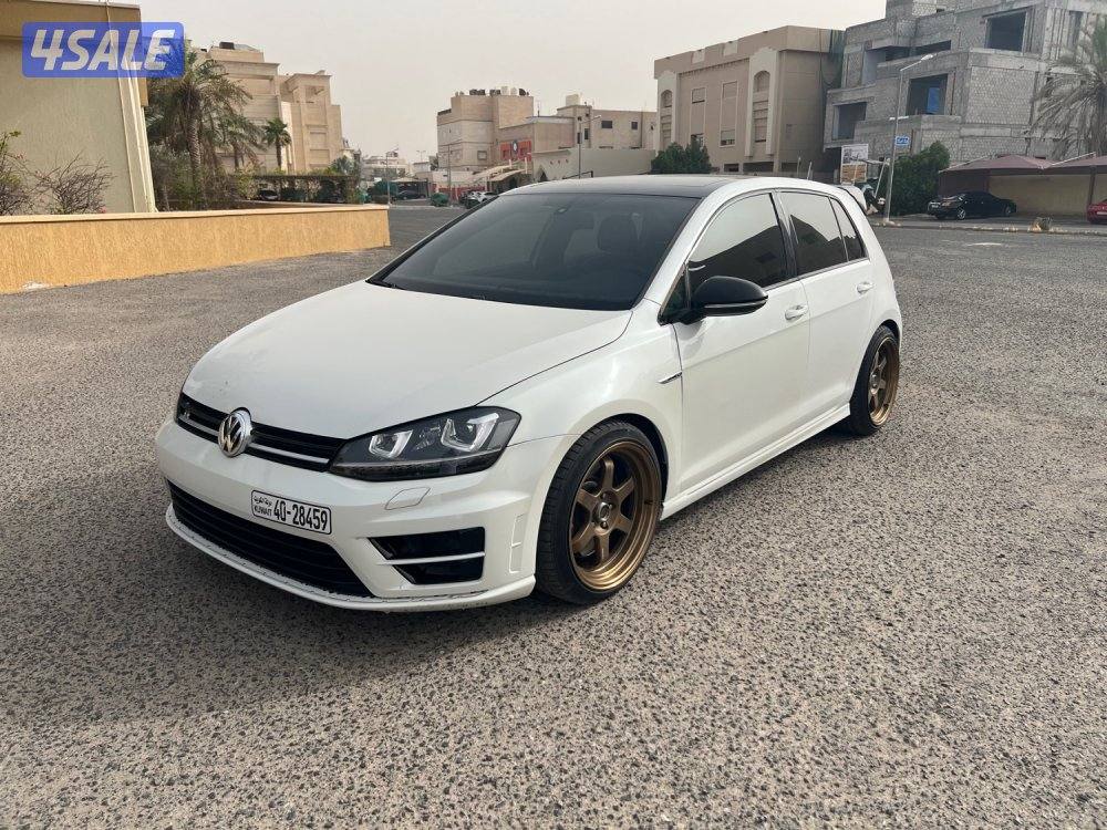2015 Golf R0